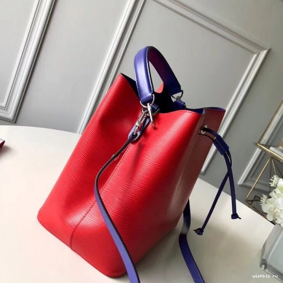 WIS LOUIS NÉONOÉ VUITTON 1227